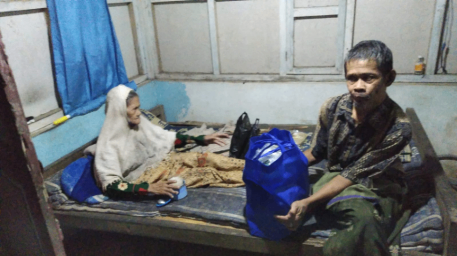 Lazis Unisia Hadirkan Bantuan Permakanan melalui Tukang Sayur Keliling untuk Warga Fakir di Kalirejo Kulon Progo